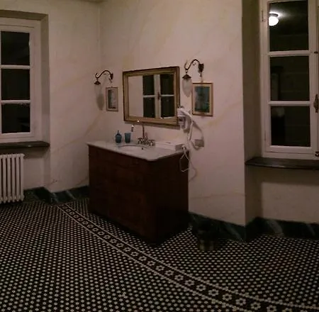 Santa Brigida Bed & Breakfast *